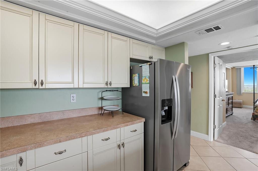 4745 Estero BLVD 801