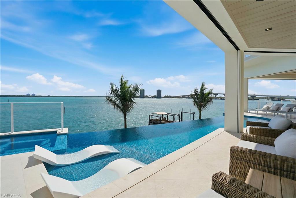 280 Estrellita DR