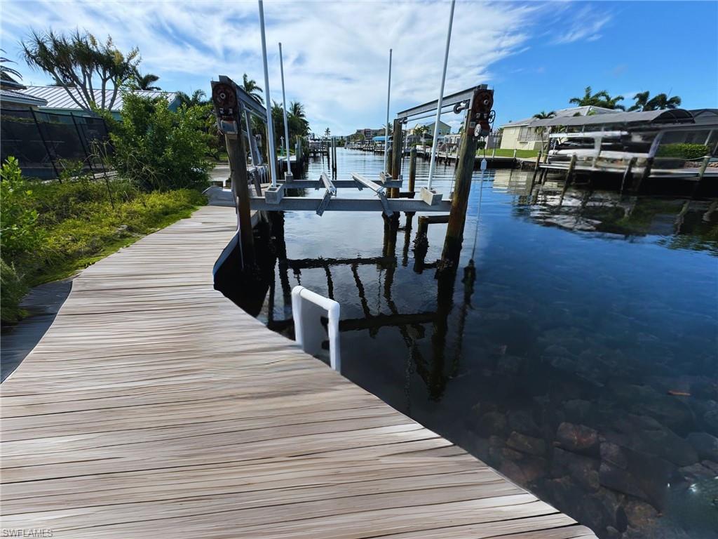 12 Bayview BLVD