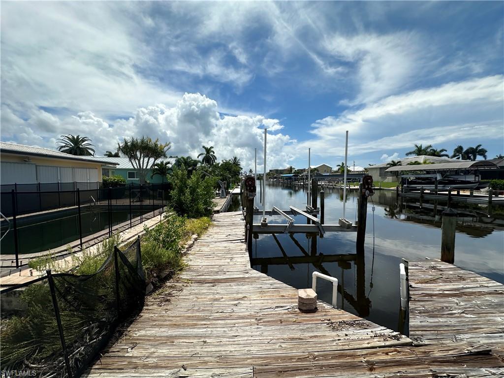 12 Bayview BLVD