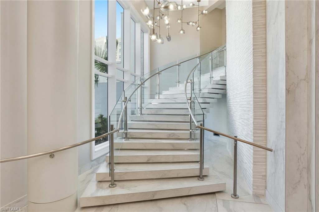 4142 Bay Beach LN 502