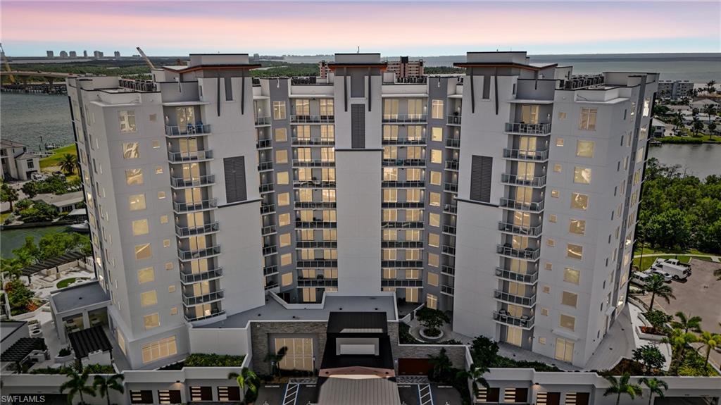 4142 Bay Beach LN 502