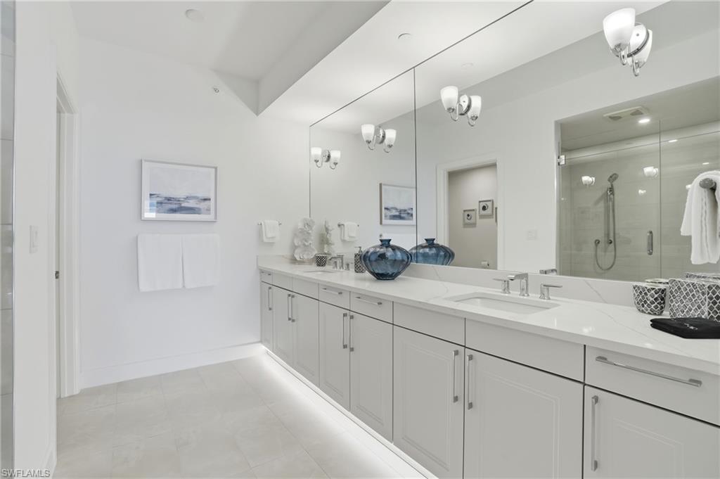 4142 Bay Beach LN 502