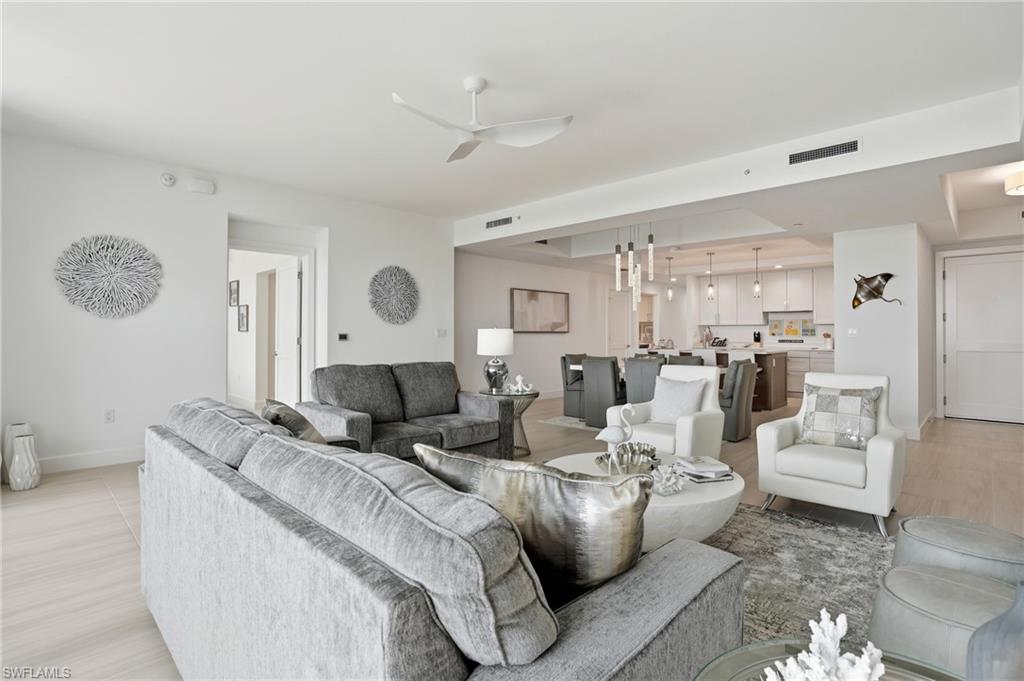 4142 Bay Beach LN 502