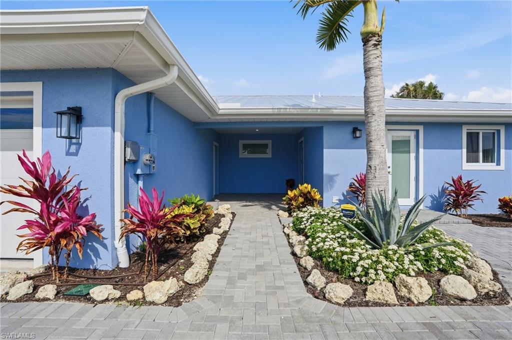8009 Lagoon RD