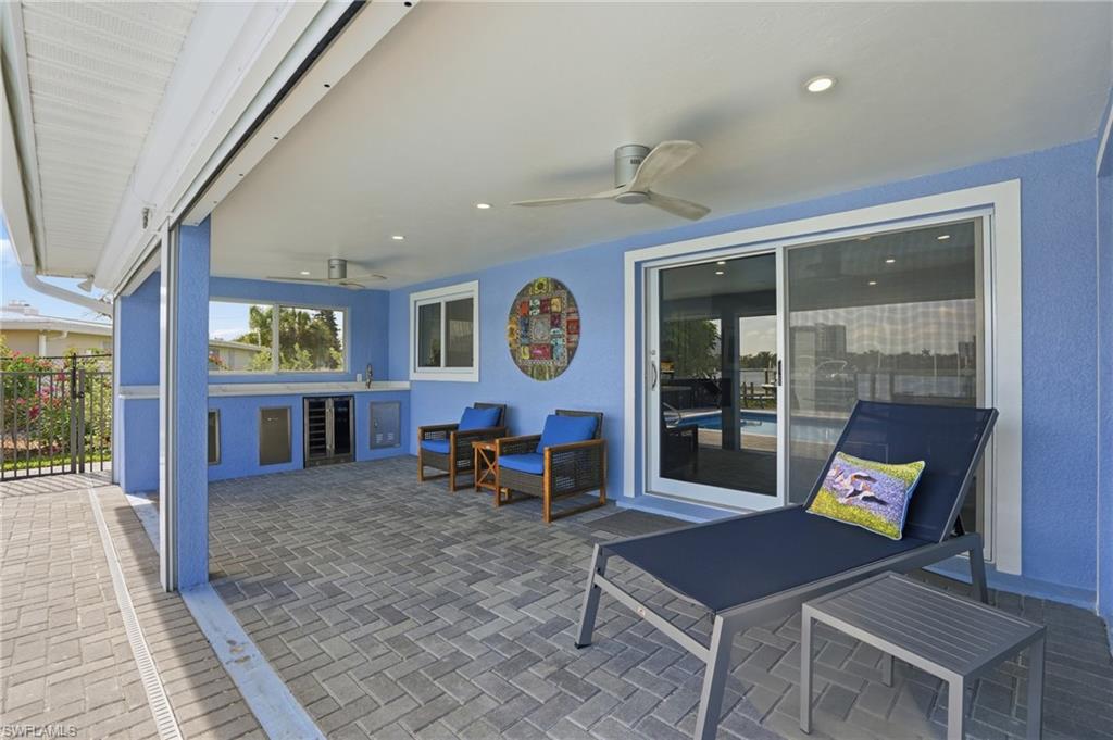8009 Lagoon RD