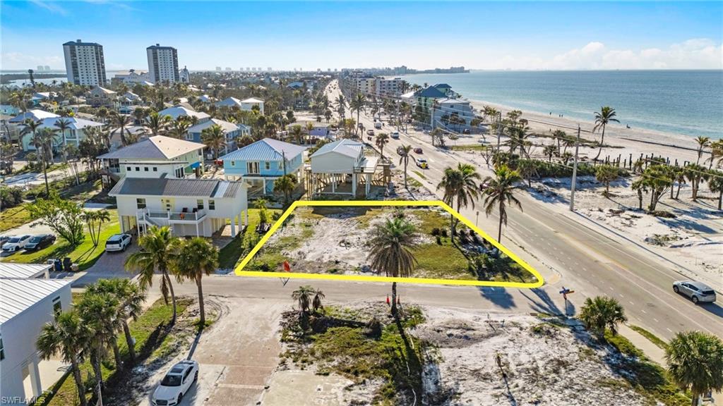 3909 Estero BLVD