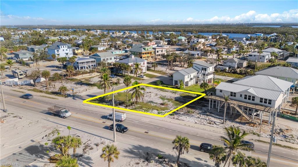 3909 Estero BLVD