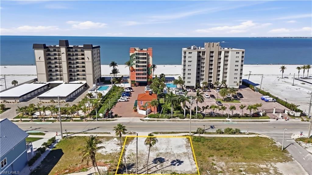 521 Estero BLVD