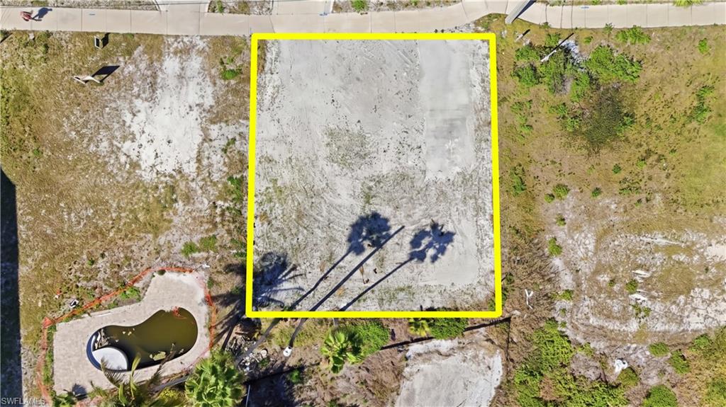 521 Estero BLVD