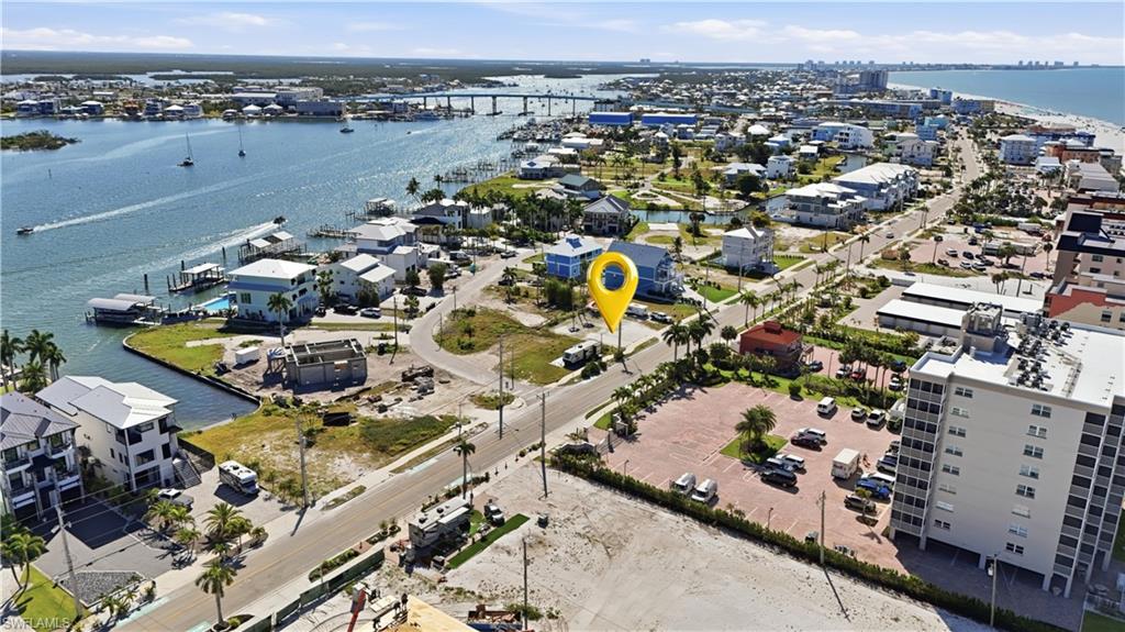 521 Estero BLVD