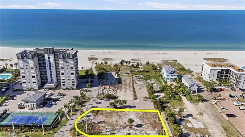2700 Estero BLVD