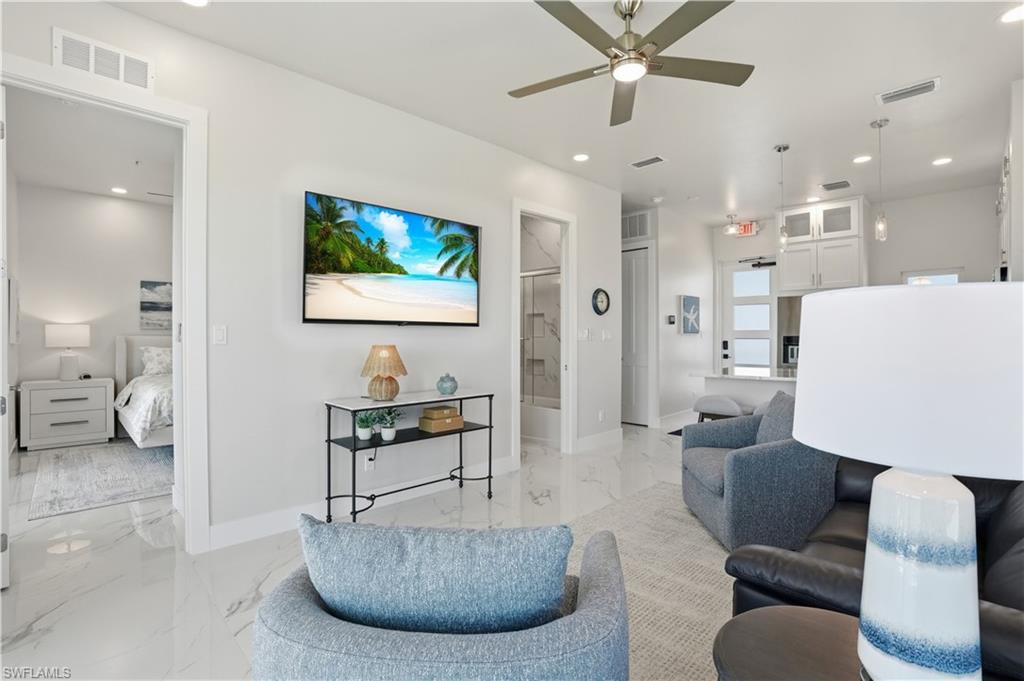 855 Lagoon ST 1