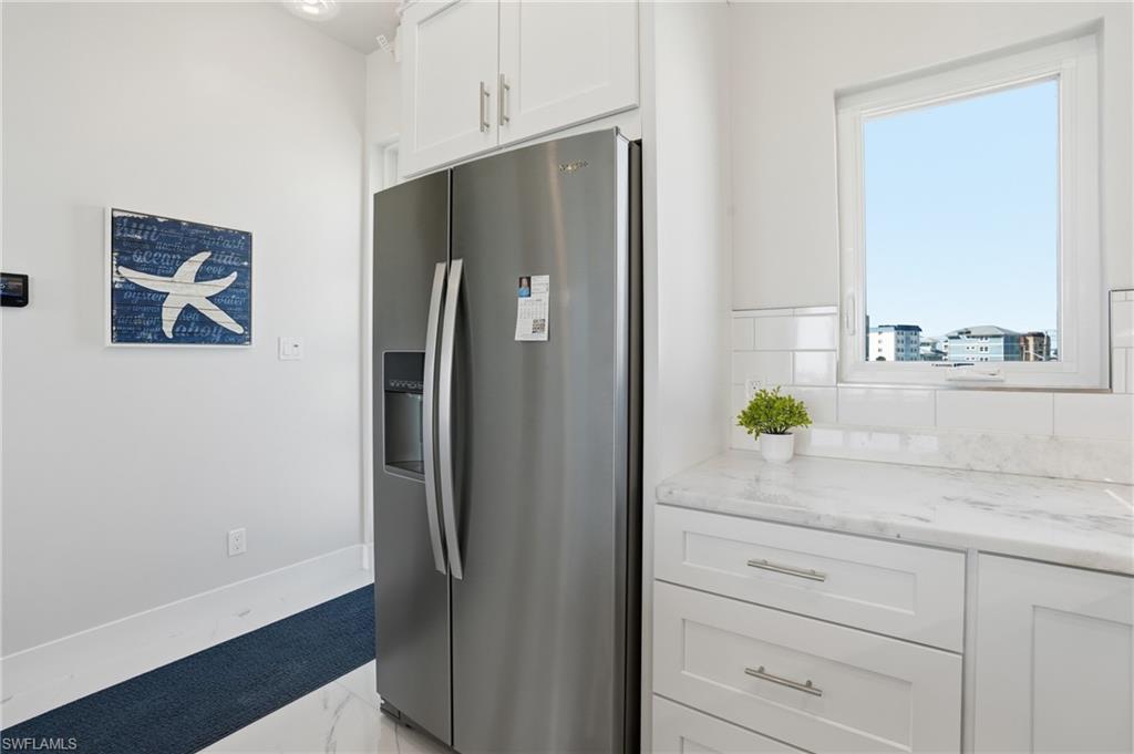855 Lagoon ST 1