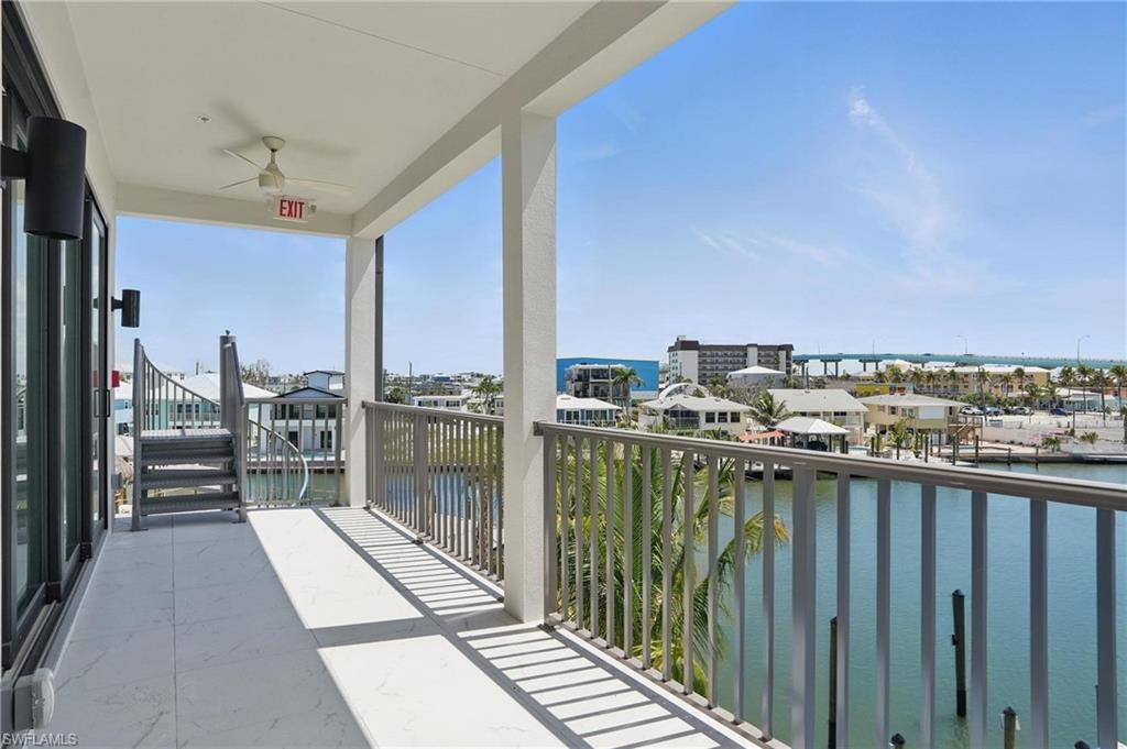 855 Lagoon ST 1