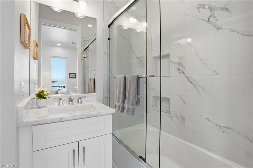 855 Lagoon ST 1