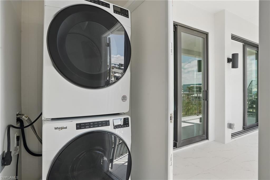 855 Lagoon ST 2