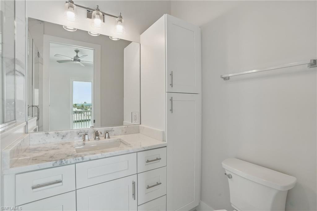 855 Lagoon ST 2