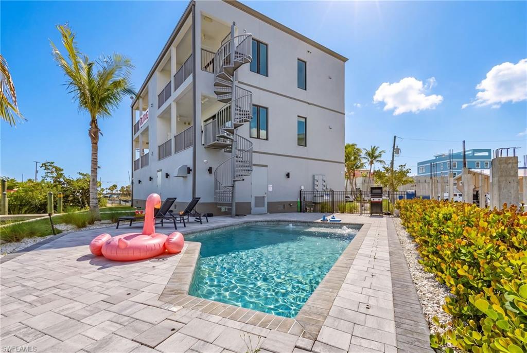 855 Lagoon ST 3