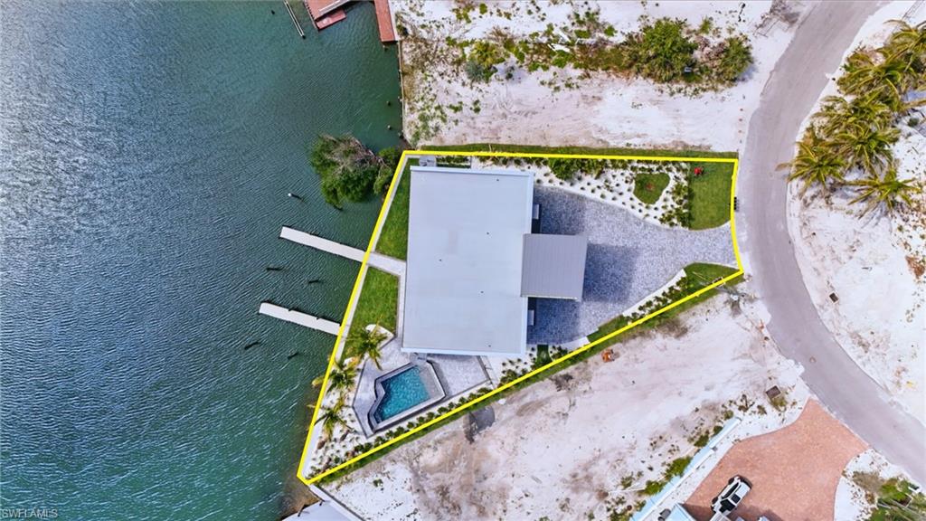 855 Lagoon ST 3