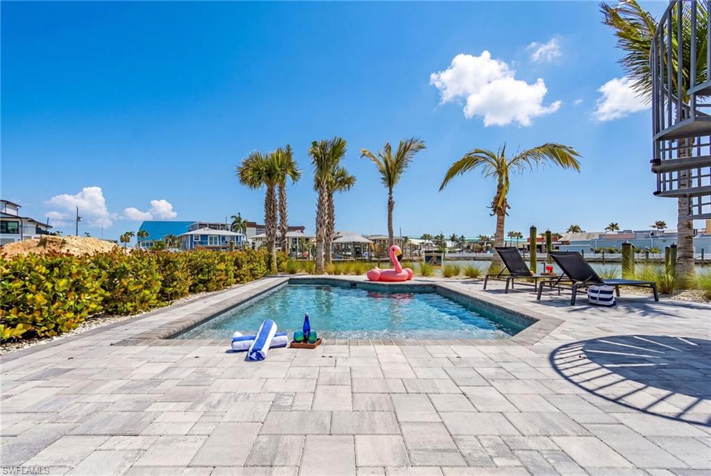 855 Lagoon ST 3