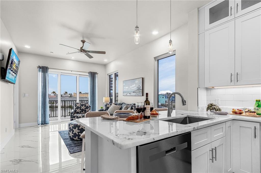 855 Lagoon ST 3