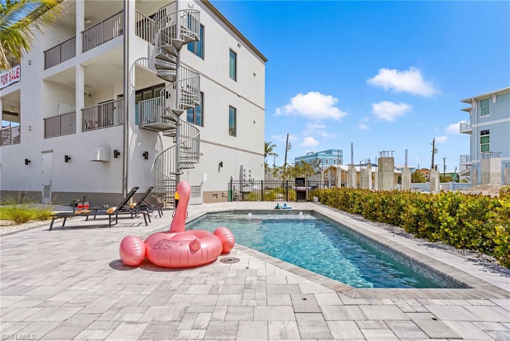855 Lagoon ST 3