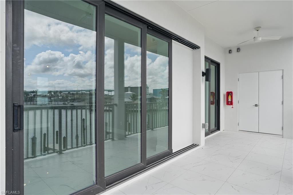 855 Lagoon ST 4
