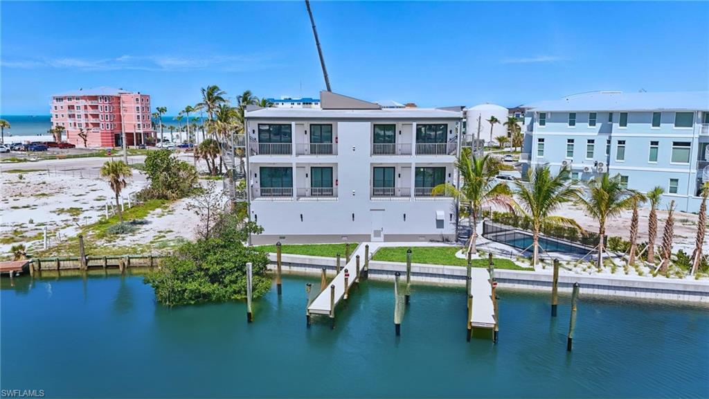 855 Lagoon ST 4