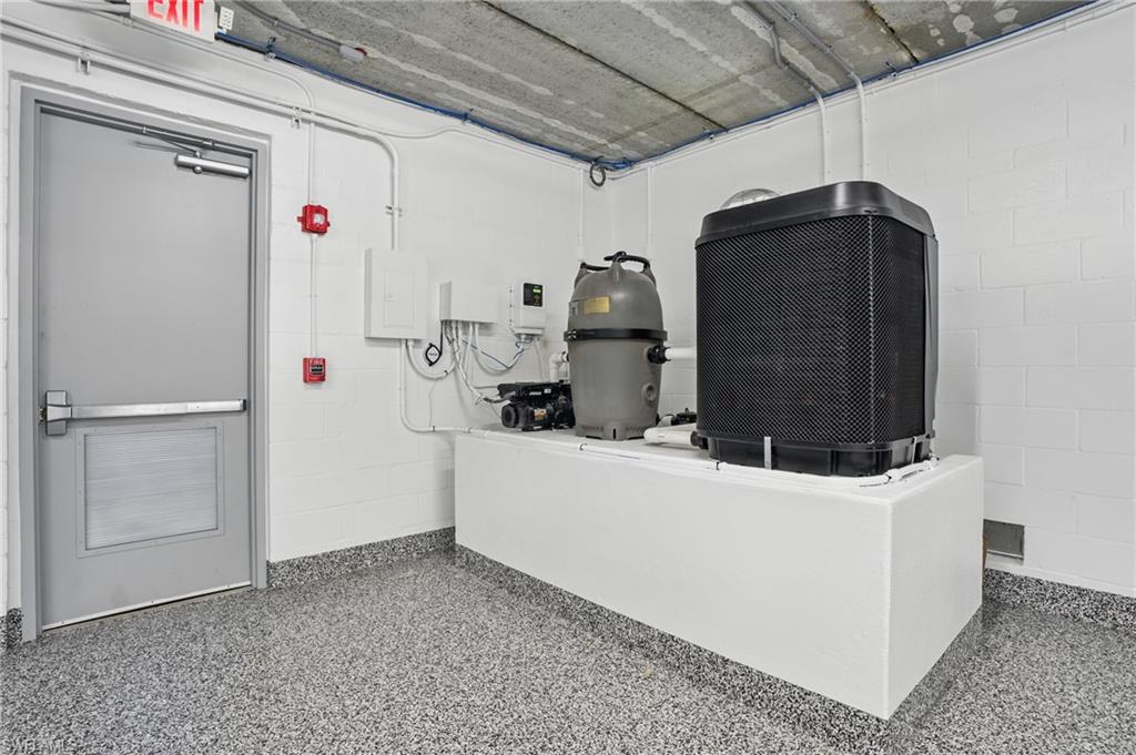 855 Lagoon ST 4