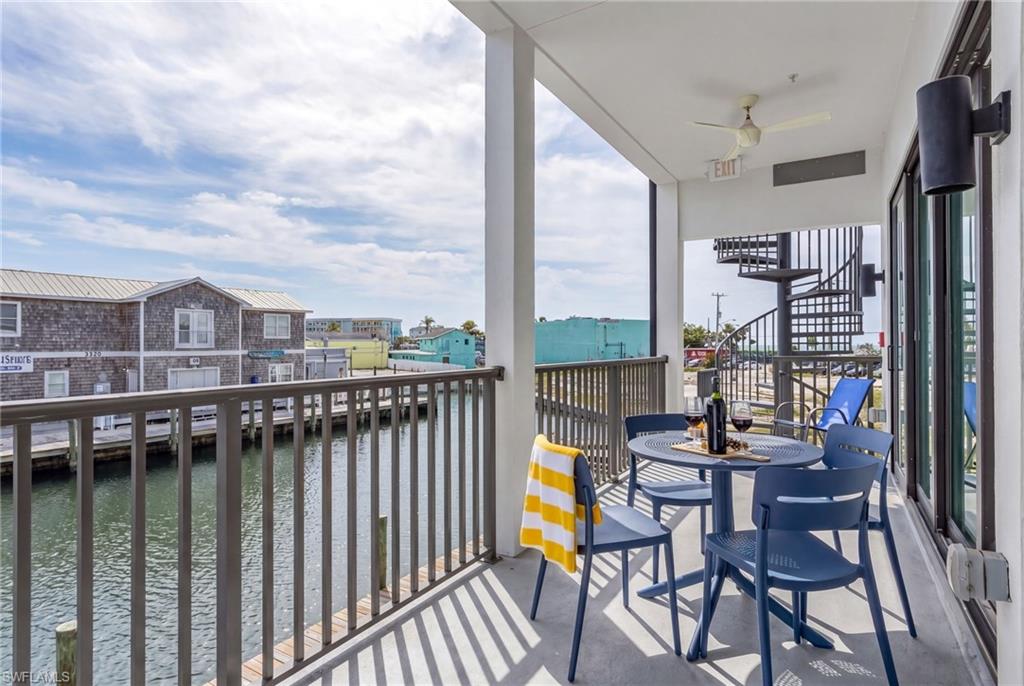 855 Lagoon ST 4