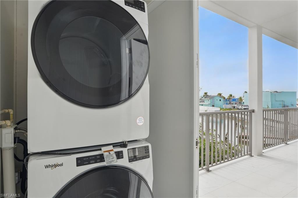 855 Lagoon ST 4