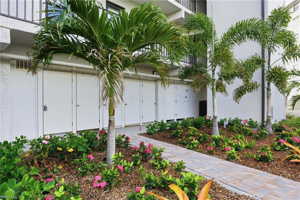 6899 Estero BLVD 254