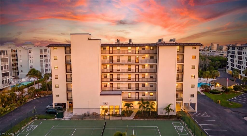 6899 Estero BLVD 254