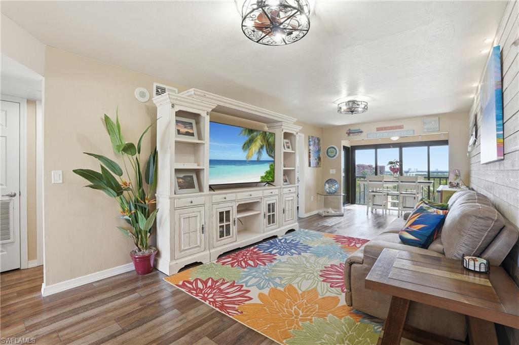 6899 Estero BLVD 254