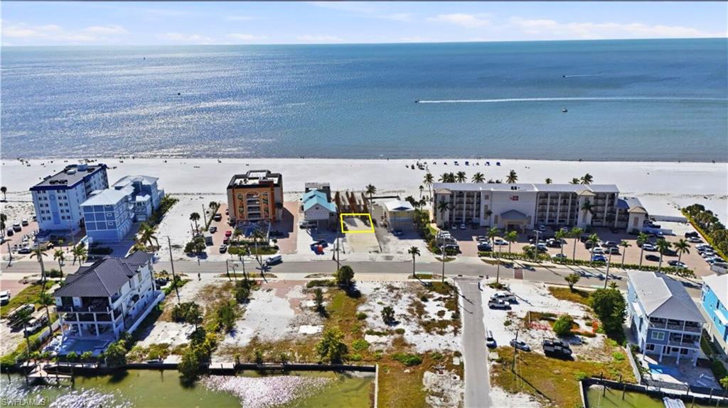 716 Estero BLVD