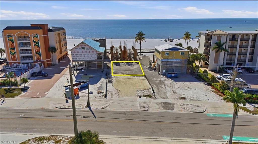 716 Estero BLVD