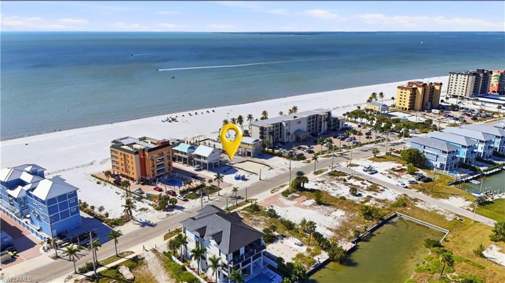 716 Estero BLVD