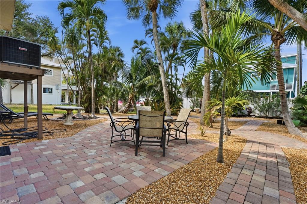 5370 / 5372 Palmetto ST