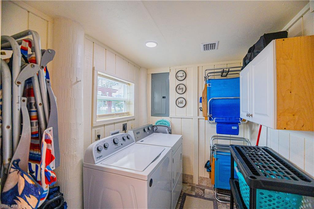 5370 / 5372 Palmetto ST