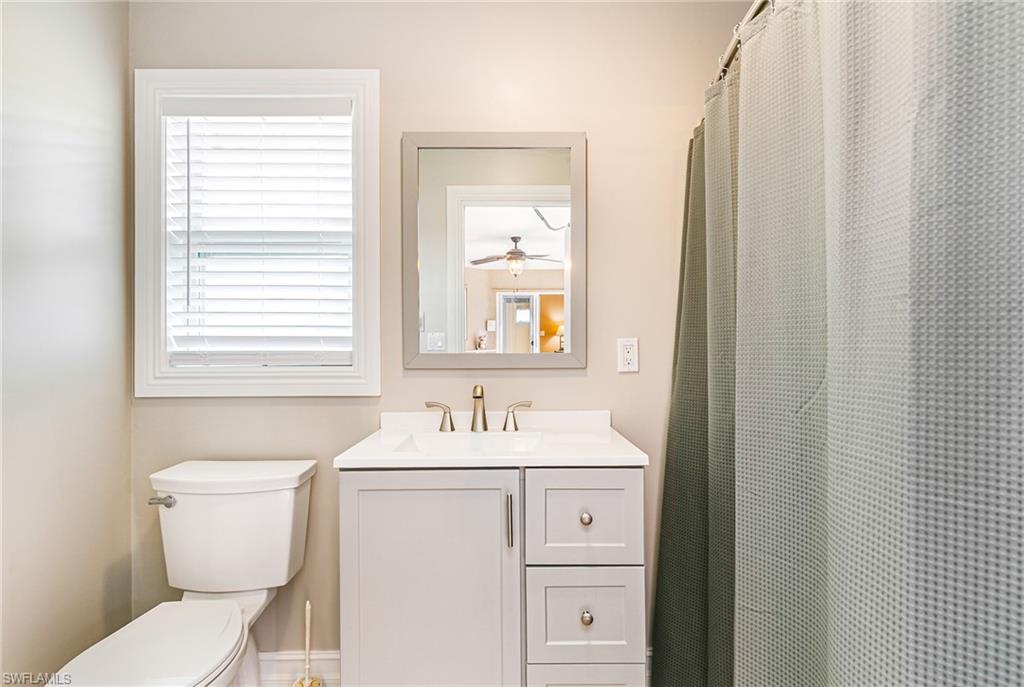 401 Candlewick CIR E