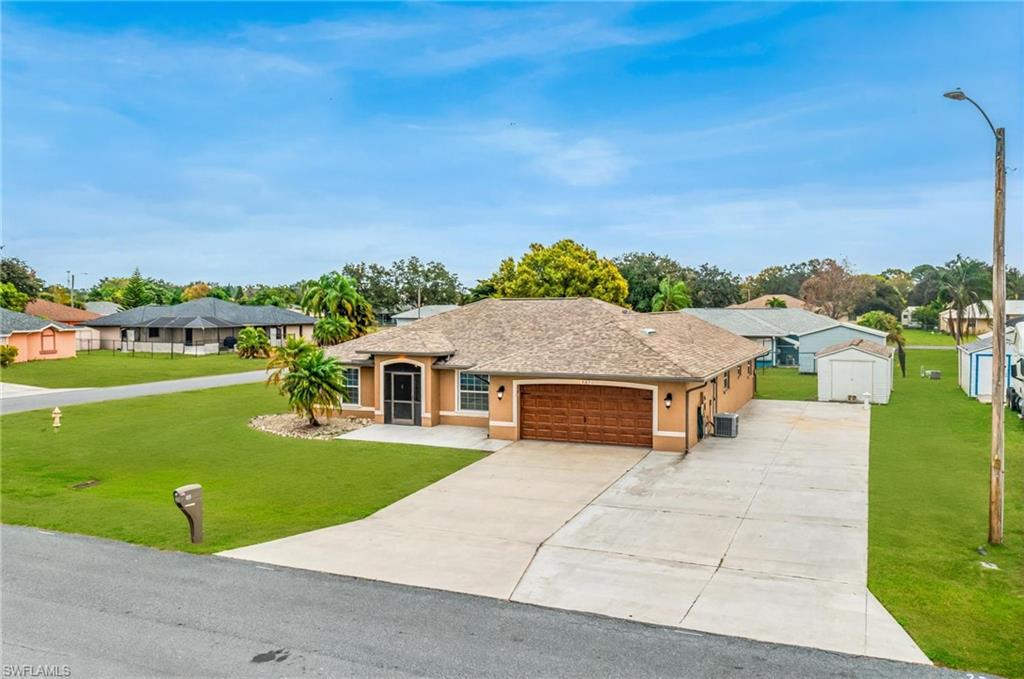 401 Candlewick CIR E