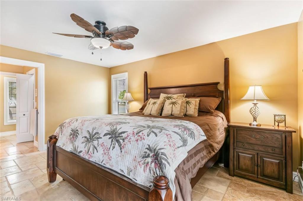 401 Candlewick CIR E