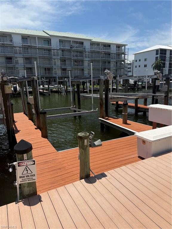 Dock #18 Bay Beach Lane