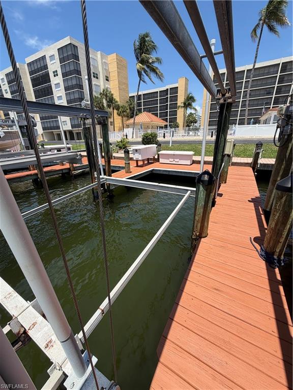 Dock #18 Bay Beach Lane