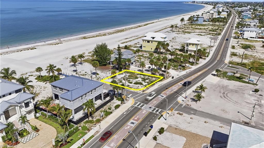 5698 Estero BLVD