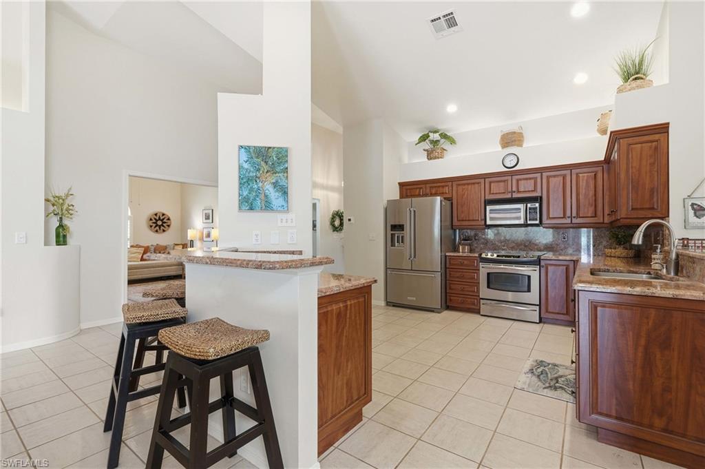 12846 Dresden CT