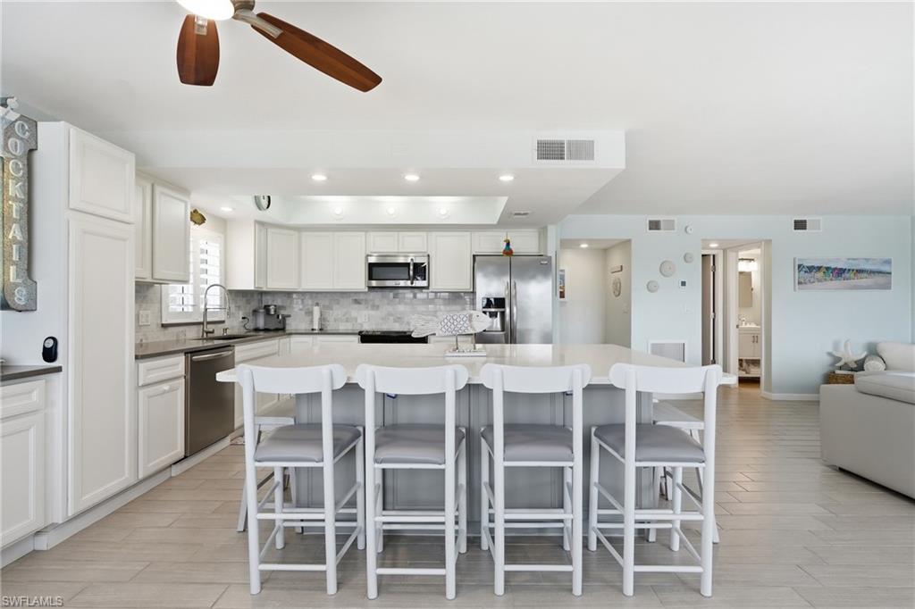 6900 Estero BLVD 409