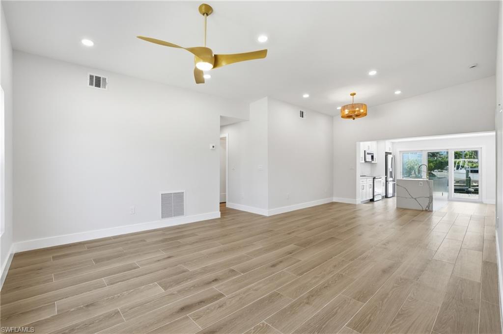 8336 Lagoon RD