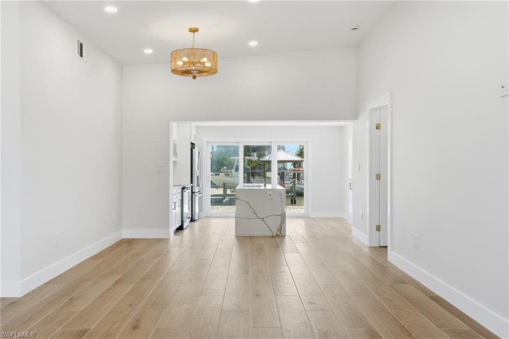 8336 Lagoon RD